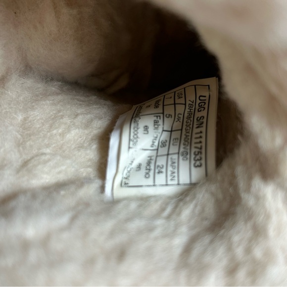 Ugg Shorty Calf Hair Leopard Print Mini Boots - Picture 12 of 13